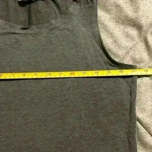 Athleta Gray Side Slit Tank Top Tencel Jersey Sleeveless Athleisure XS - Picture 3 of 6